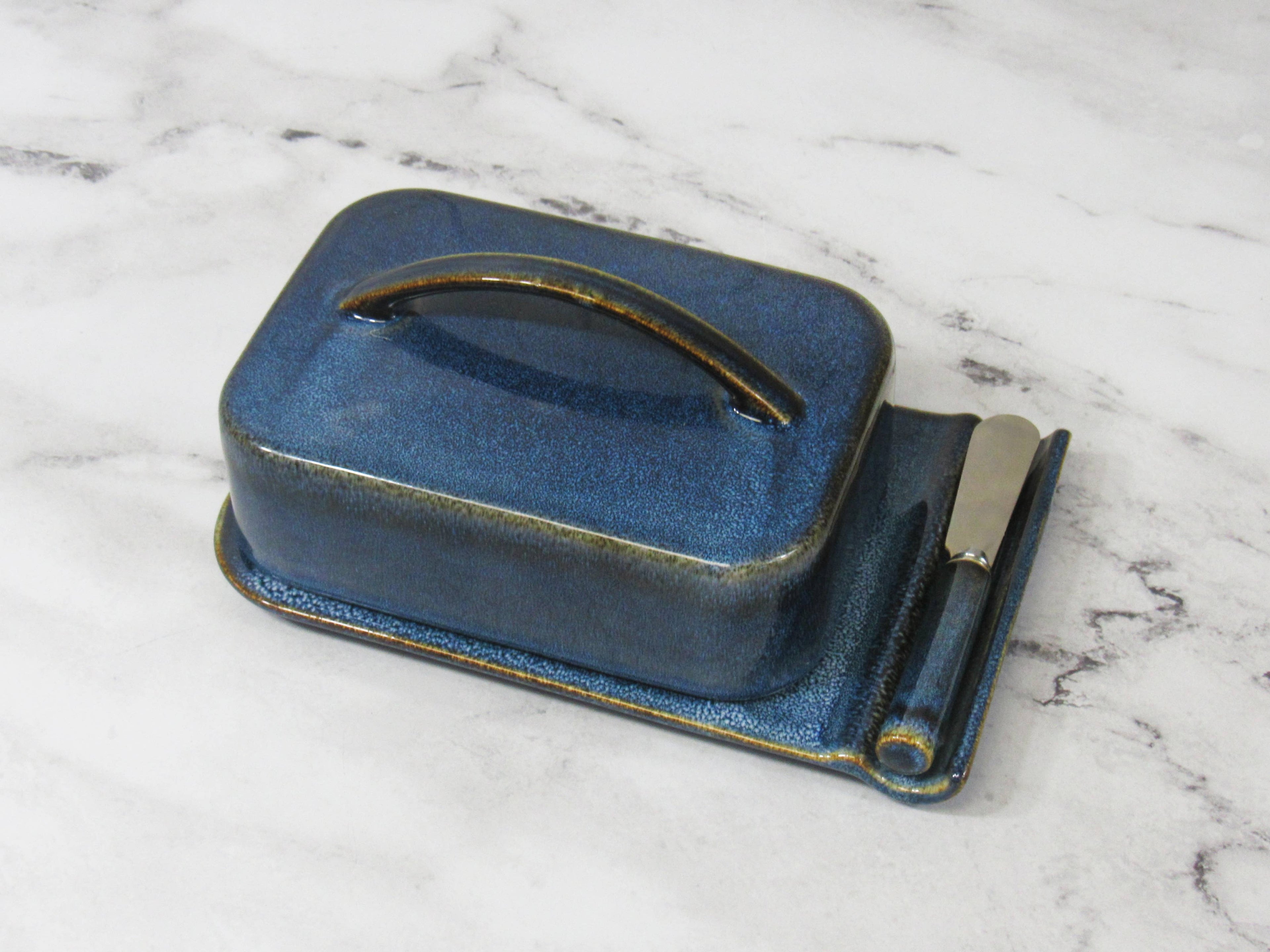 Porcelain Mess-Free Butter Dish w/ Spreader